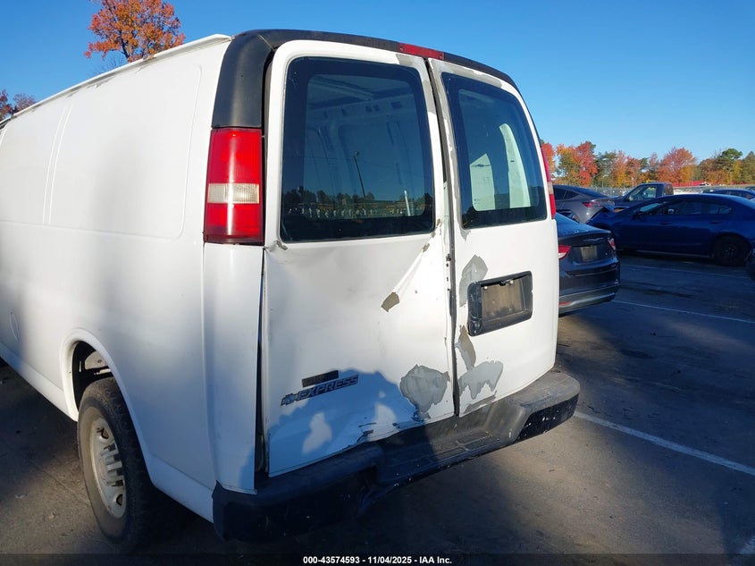 2008 Chevrolet Express Work Van VIN: 1GCGG25C281111048 Lot: 43574593