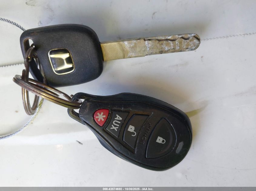 2002 Honda Cr-V Lx VIN: JHLRD68482C016165 Lot: 43574680