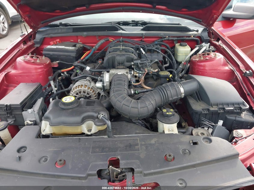 2007 Ford Mustang V6 Deluxe/V6 Premium VIN: 1ZVFT84N775201040 Lot: 43574682