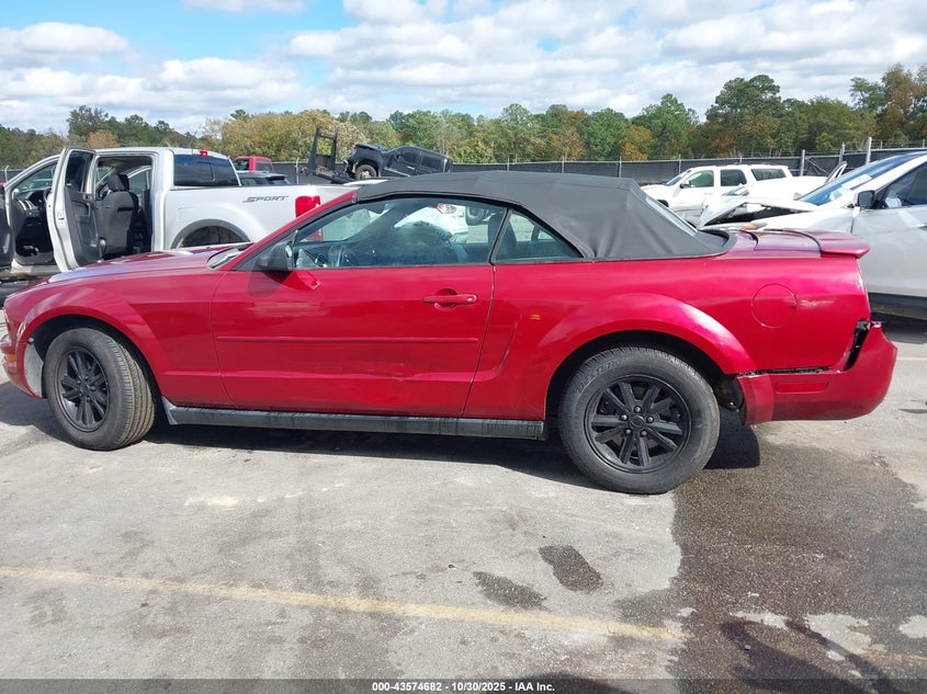2007 Ford Mustang V6 Deluxe/V6 Premium VIN: 1ZVFT84N775201040 Lot: 43574682