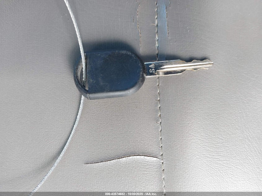 2007 Ford Mustang V6 Deluxe/V6 Premium VIN: 1ZVFT84N775201040 Lot: 43574682