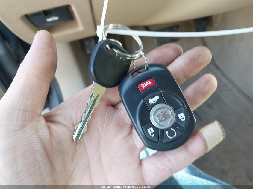 2006 Cadillac Sts V6 VIN: 1G6DW677760107757 Lot: 43574704