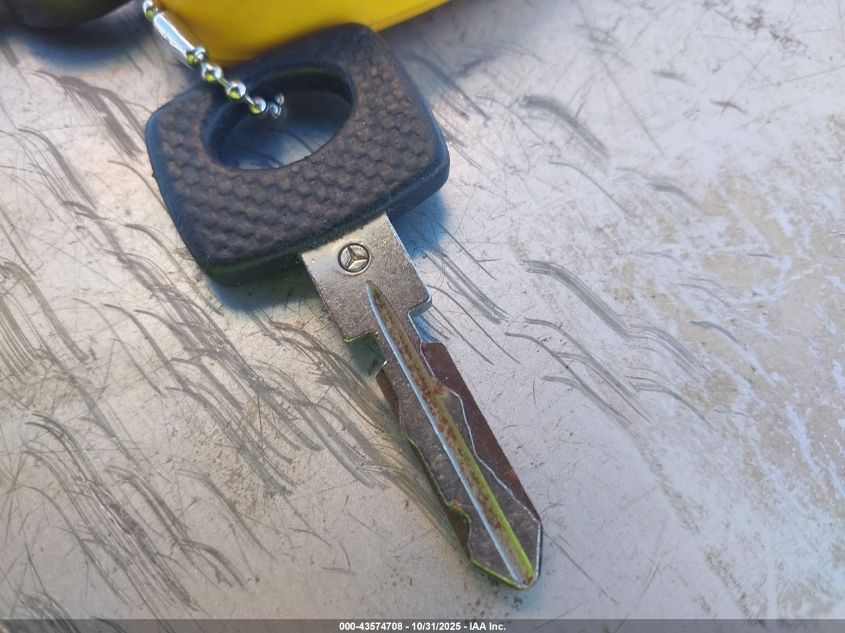 1987 Mercedes-Benz 560 Sl VIN: WDBBA48D0HA067397 Lot: 43574708