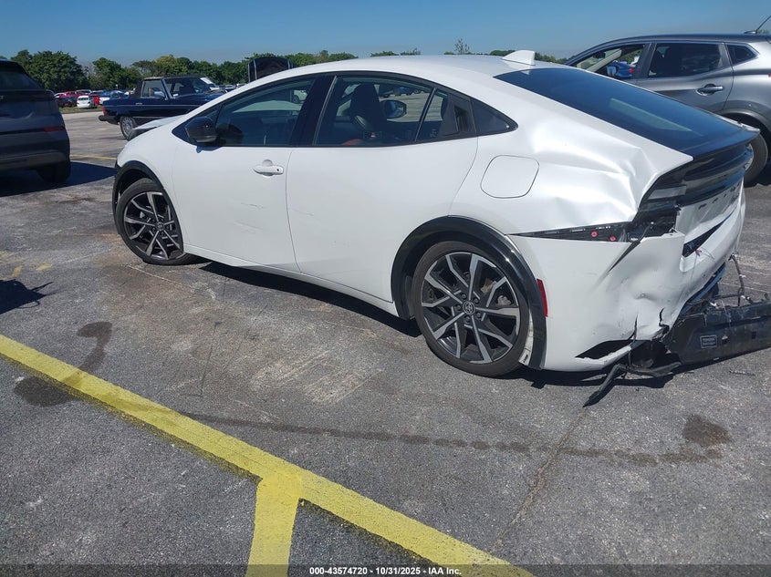 JTDACACU8R3026034 2024 TOYOTA PRIUS photo no. 3