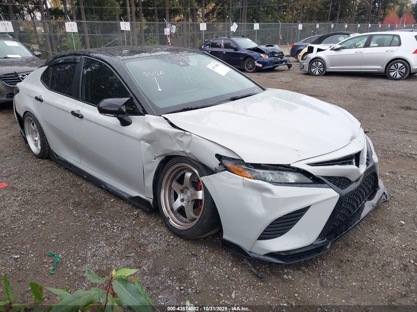 TOYOTA CAMRY XSE V6