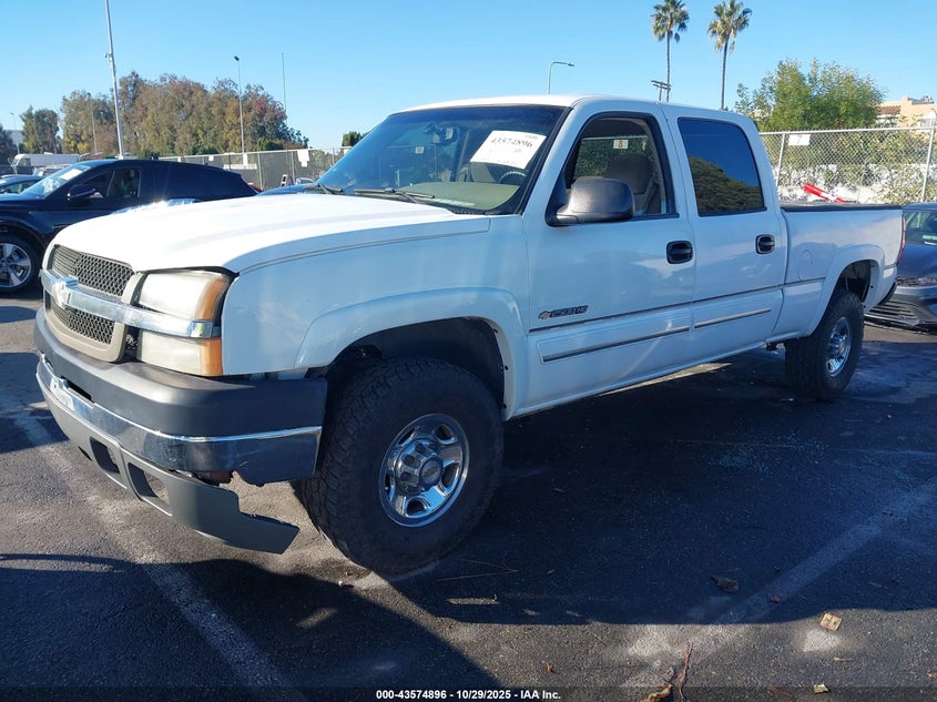 1GCHC23U64F147849 2004 CHEVROLET SILVERADO photo no. 2