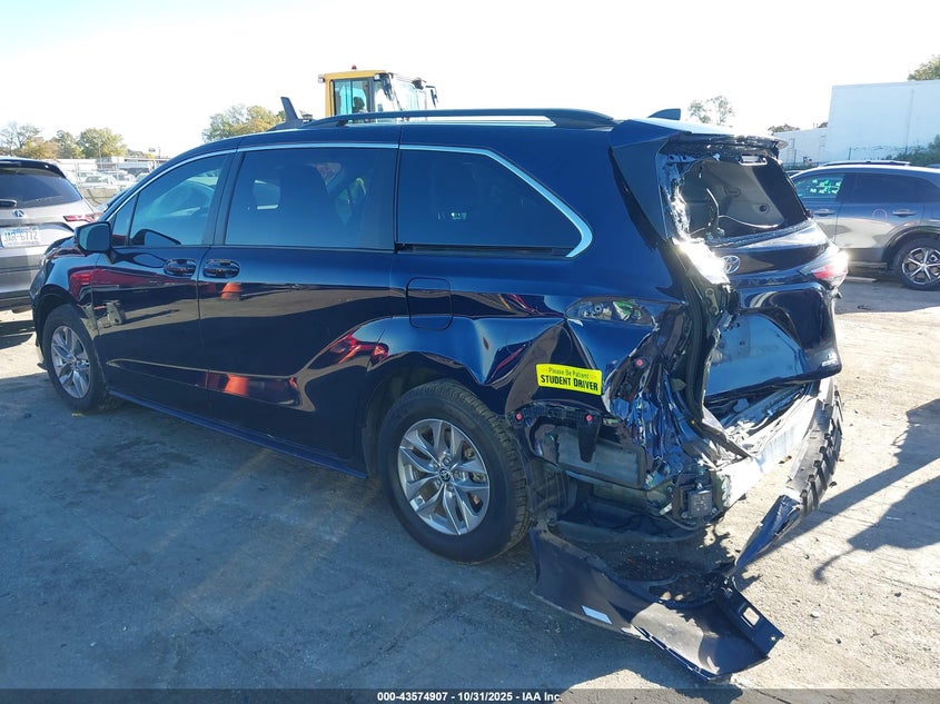 2022 Toyota Sienna Le VIN: 5TDKRKEC0NS082233 Lot: 43574907