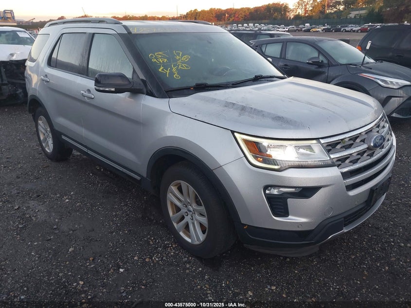 FORD EXPLORER XLT