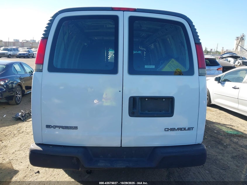 2002 Chevrolet Express VIN: 1GCFG15M721117904 Lot: 43575027