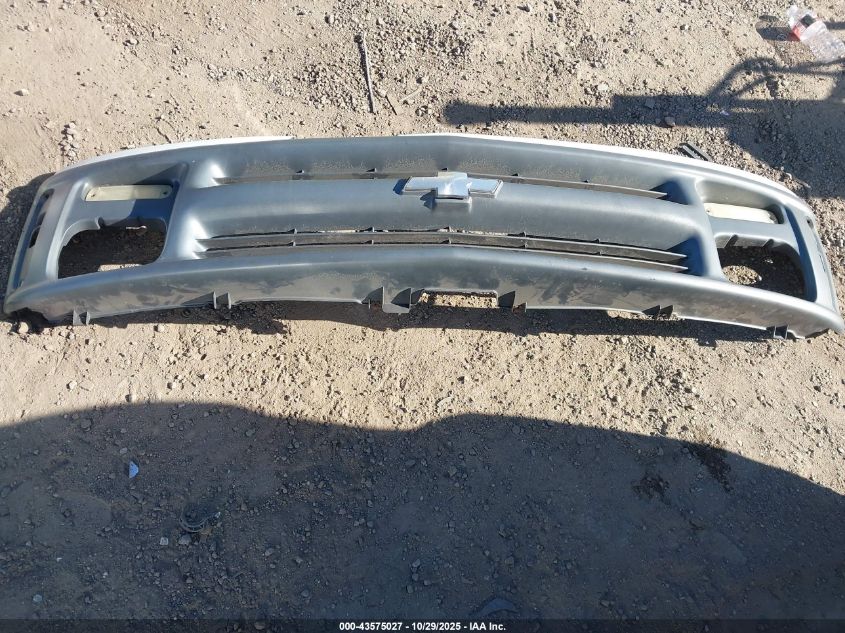 2002 Chevrolet Express VIN: 1GCFG15M721117904 Lot: 43575027