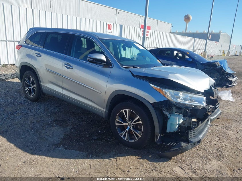 TOYOTA HIGHLANDER LE