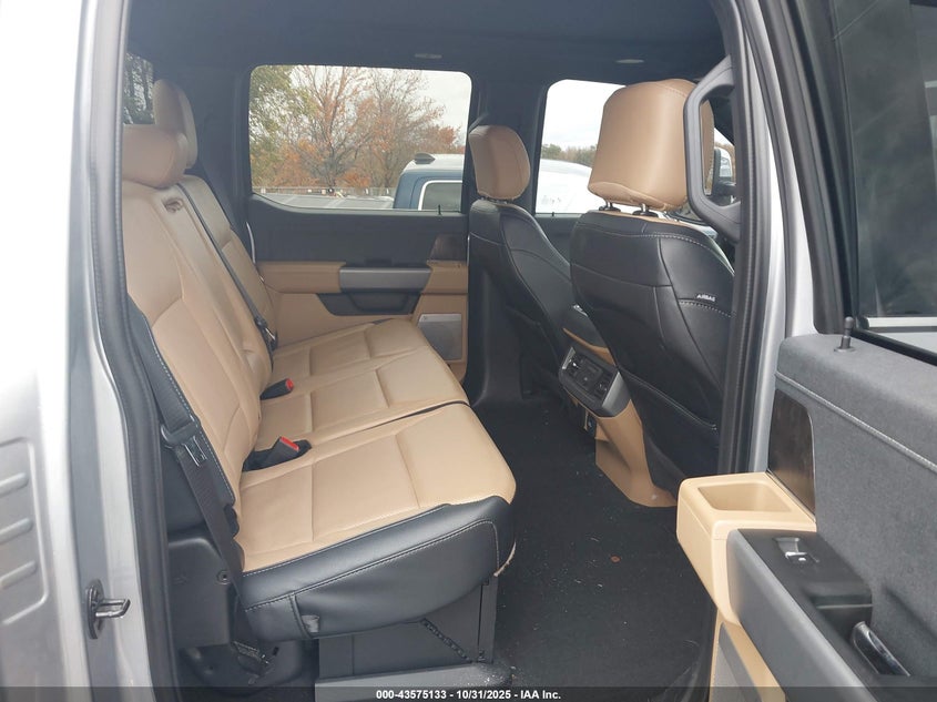 2023 Ford F-350 Lariat VIN: 1FT8W3BT4PEC18417 Lot: 43575133