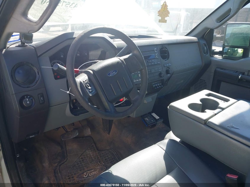 2015 Ford F-450 Chassis Xl VIN: 1FDUF4GY8FED43584 Lot: 43575150