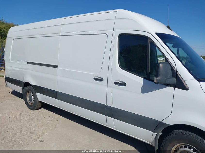 2019 Mercedes-Benz Sprinter 2500 High Roof V6 VIN: WD4PF1CD3KT008408 Lot: 43575178