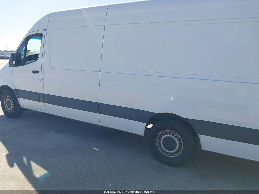 2019 Mercedes-Benz Sprinter 2500 High Roof V6 VIN: WD4PF1CD3KT008408 Lot: 43575178
