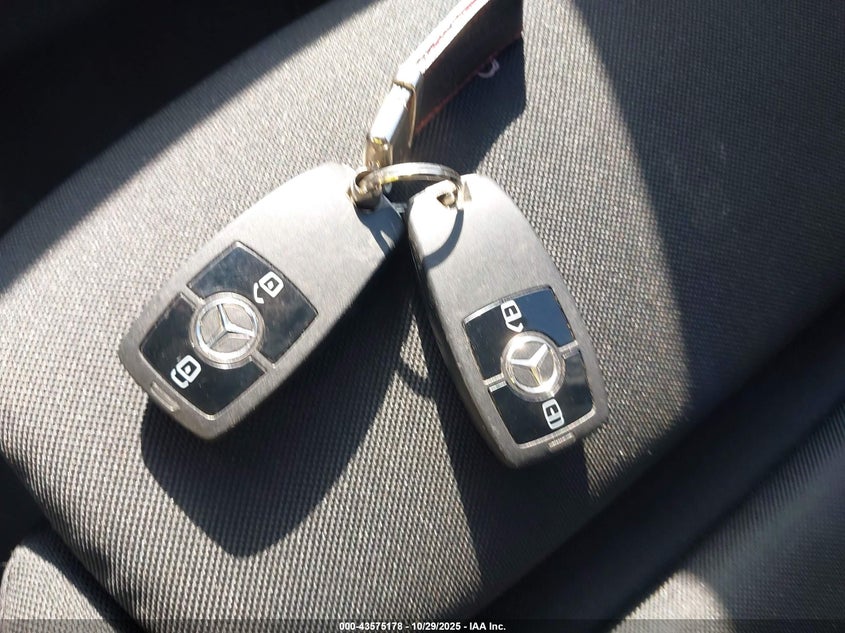 2019 Mercedes-Benz Sprinter 2500 High Roof V6 VIN: WD4PF1CD3KT008408 Lot: 43575178