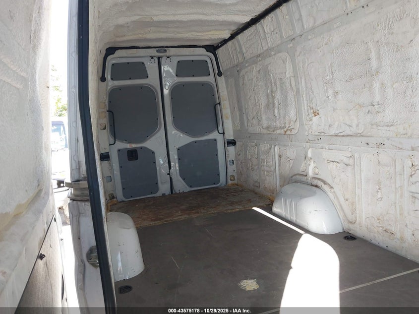 2019 Mercedes-Benz Sprinter 2500 High Roof V6 VIN: WD4PF1CD3KT008408 Lot: 43575178