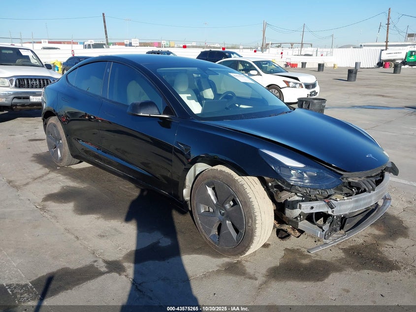 TESLA MODEL 3 REAR-WHEEL DRIVE