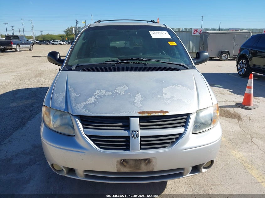 2005 Dodge Grand Caravan Sxt VIN: 2D4GP44L55R134475 Lot: 43575271