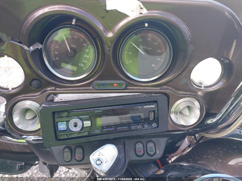 2010 Harley-Davidson Flhtcu VIN: 1HD1FC413AB639971 Lot: 43575272