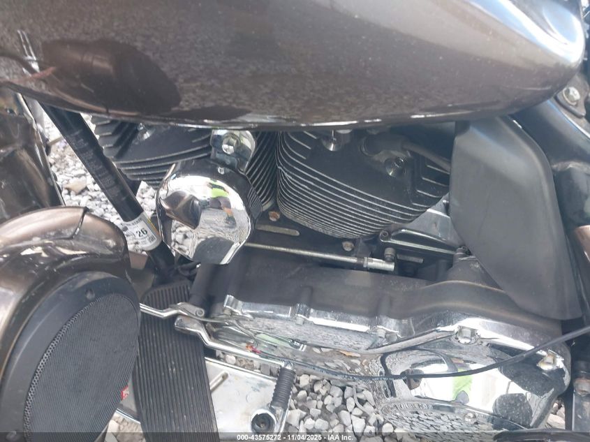 2010 Harley-Davidson Flhtcu VIN: 1HD1FC413AB639971 Lot: 43575272