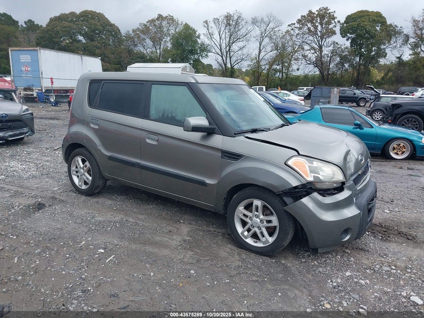 KIA SOUL +