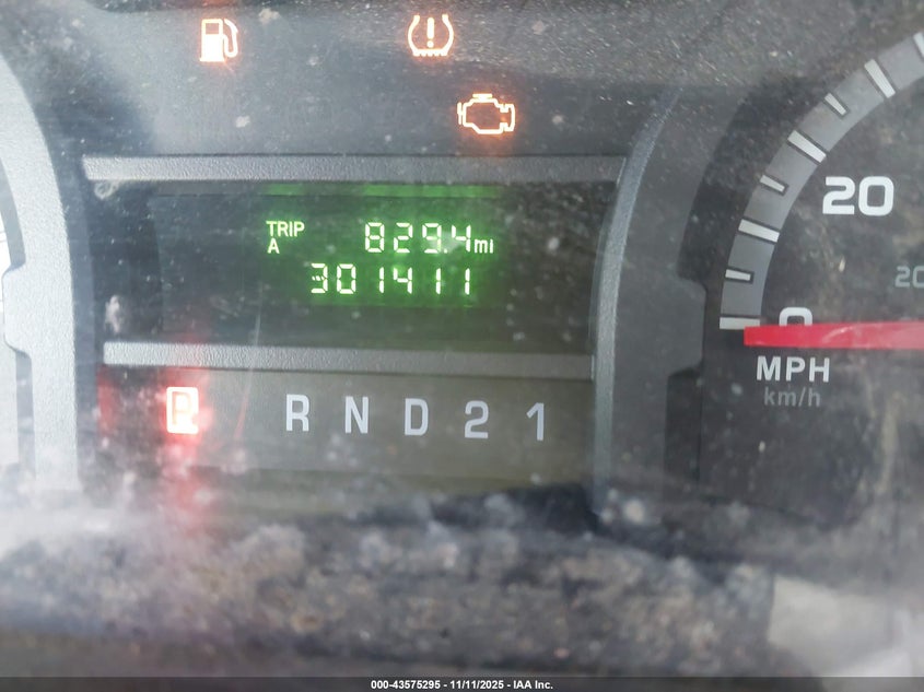 2011 Ford E-350 Super Duty Commercial VIN: 1FTSE3EL8BDA33726 Lot: 43575295