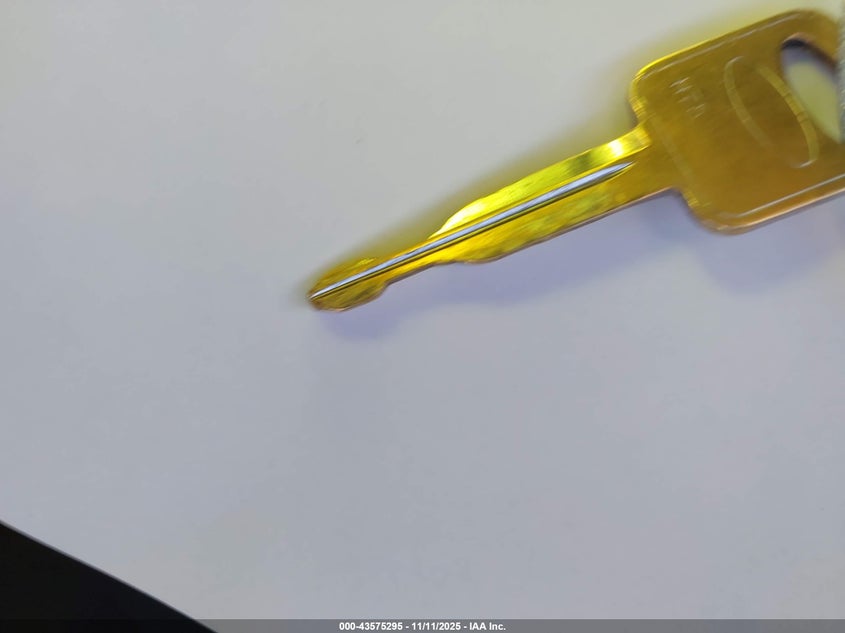 2011 Ford E-350 Super Duty Commercial VIN: 1FTSE3EL8BDA33726 Lot: 43575295