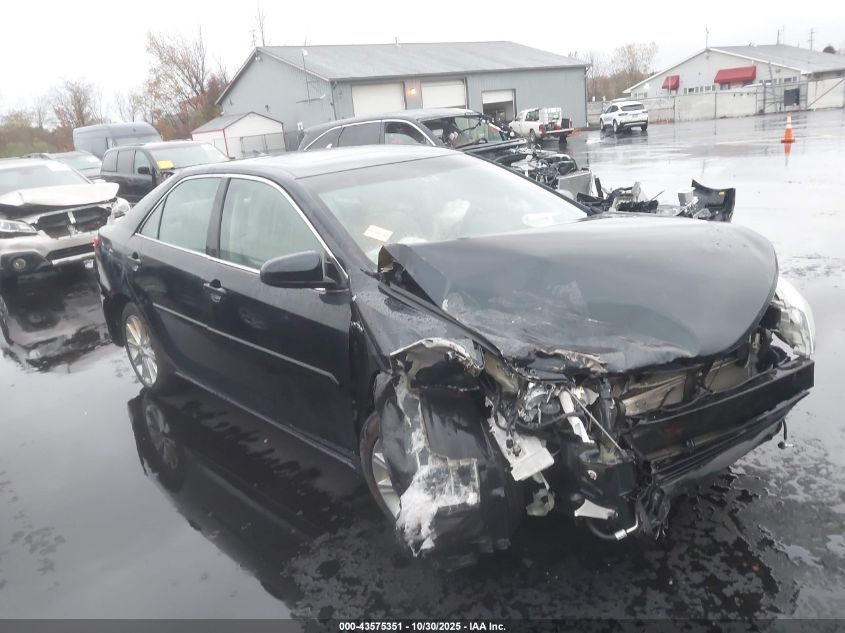 TOYOTA CAMRY HYBRID XLE