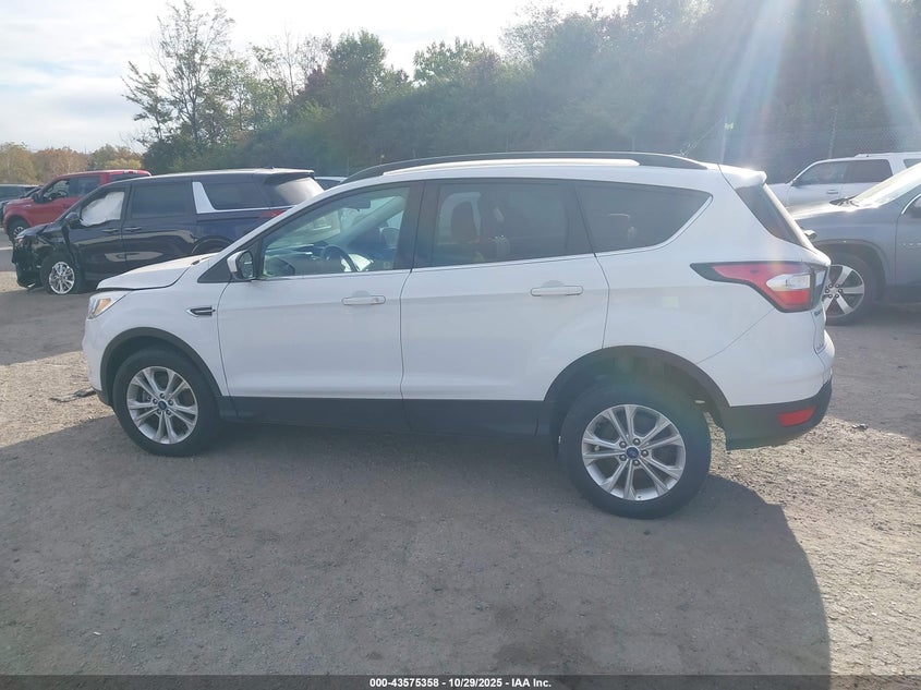 2018 FORD ESCAPE SE 1FMCU9GD3JUD40781