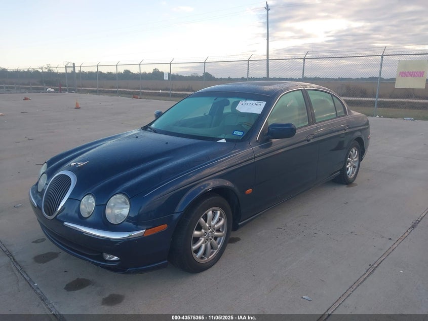 2001 Jaguar S-Type 4.0L V8 VIN: SAJDA01P81GL91922 Lot: 43575365