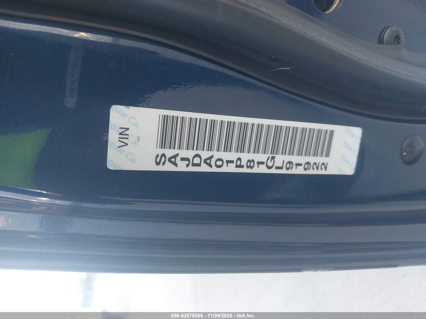 2001 Jaguar S-Type 4.0L V8 VIN: SAJDA01P81GL91922 Lot: 43575365