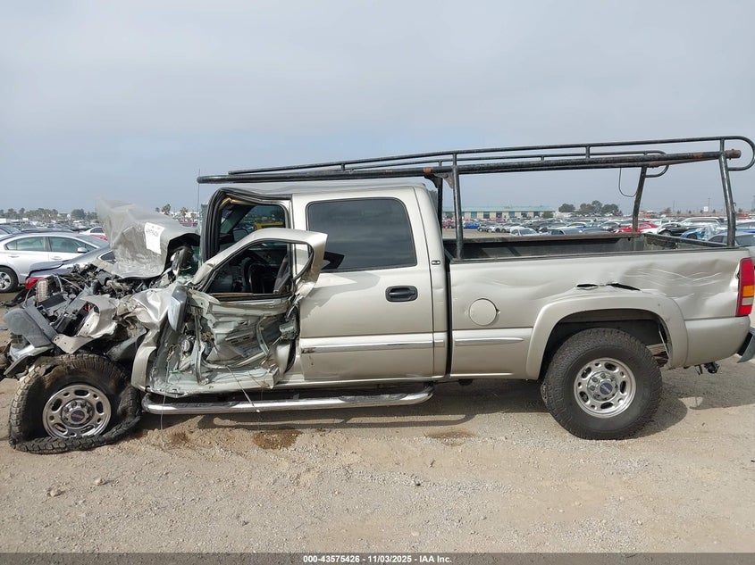 2002 GMC Sierra 2500Hd Sle VIN: 1GTHC23G82F137203 Lot: 43575426