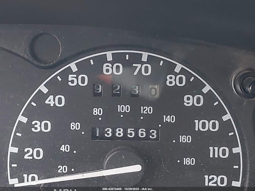 2000 Mazda B3000 VIN: 4F4YR16B5YDM10702 Lot: 43575469