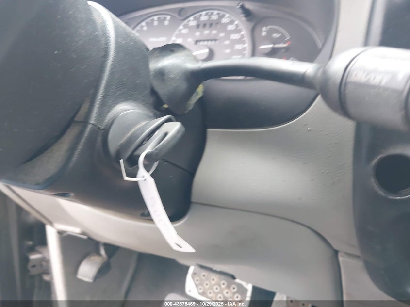 2000 Mazda B3000 VIN: 4F4YR16B5YDM10702 Lot: 43575469