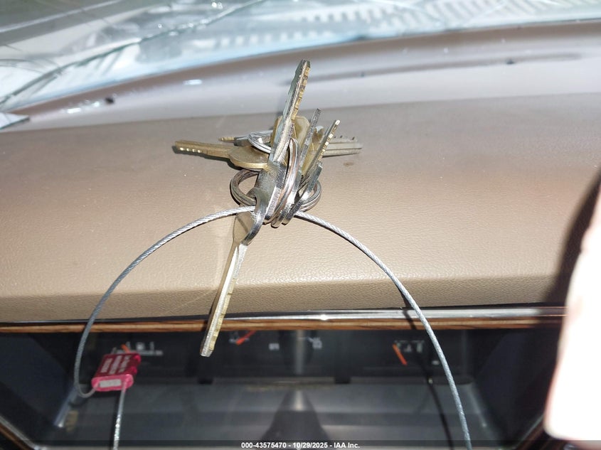 1990 Ford Econoline E350 Cutaway Van VIN: 1FDKE30G1LHB87274 Lot: 43575470