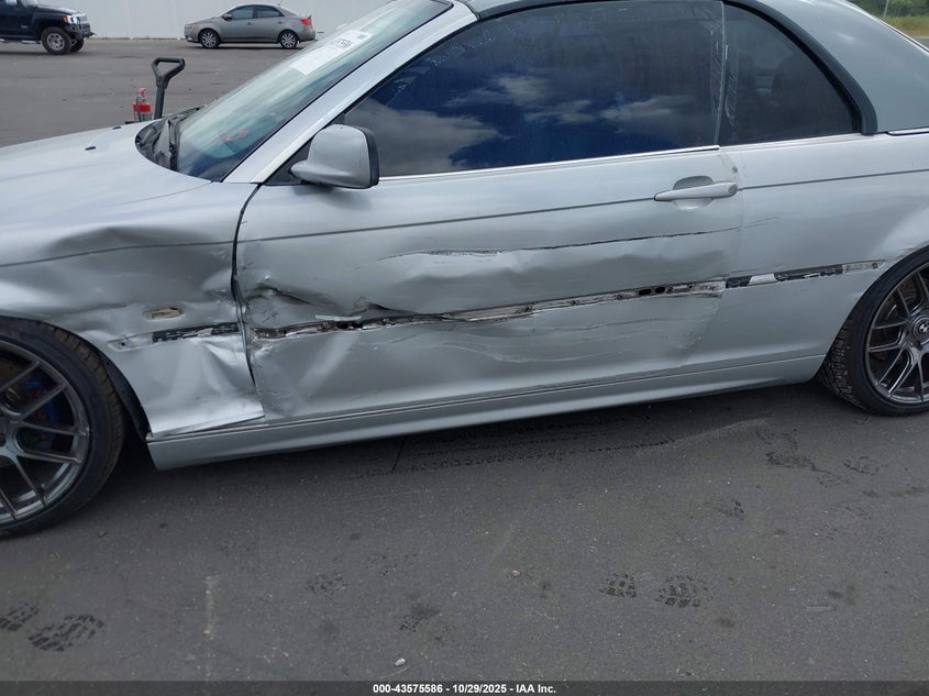 2001 BMW 325Ci VIN: WBABS33481JY40880 Lot: 43575586