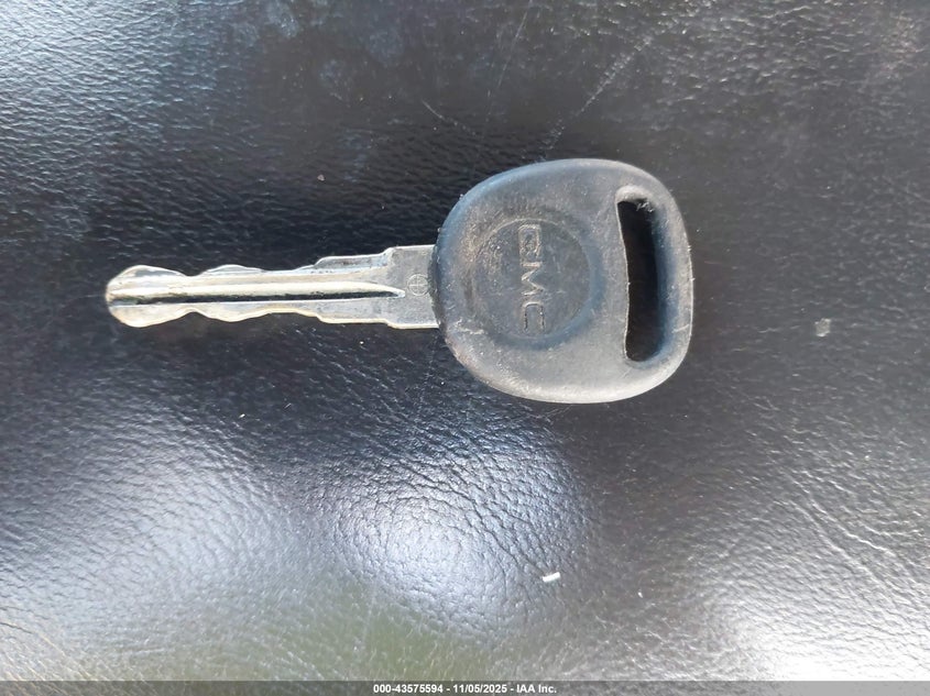 2007 GMC Yukon Denali VIN: 1GKFK63887J276542 Lot: 43575594