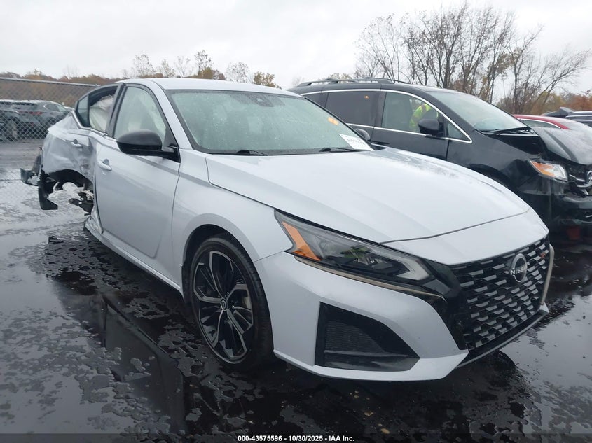 NISSAN ALTIMA SR INTELLIGENT AWD