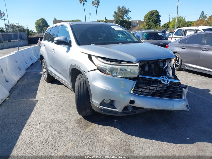 TOYOTA HIGHLANDER LE PLUS V6