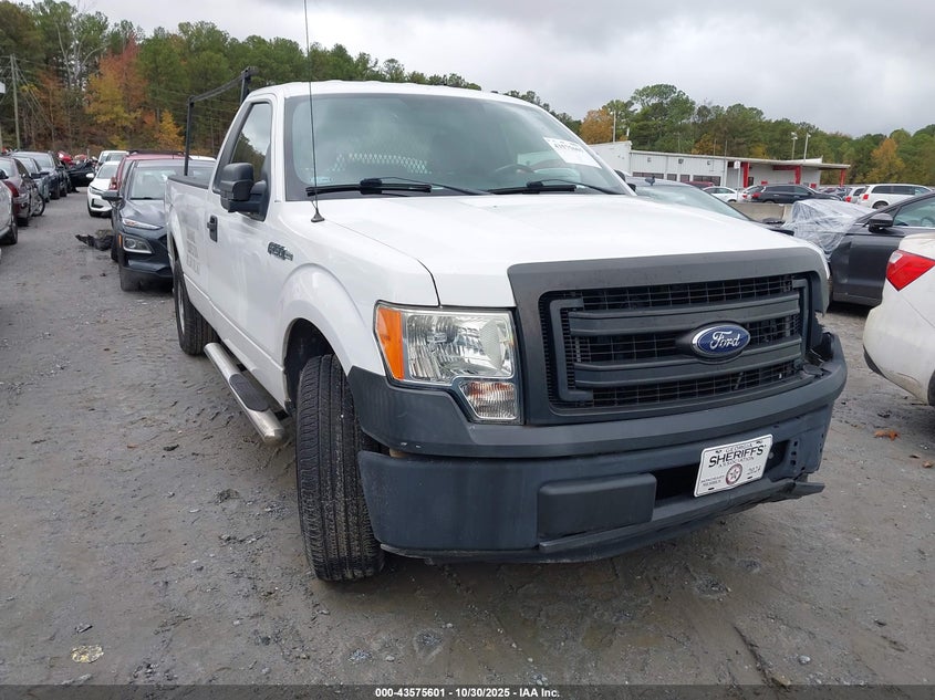 FORD F-150 XL