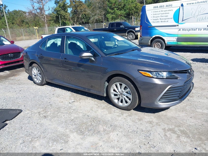 TOYOTA CAMRY LE