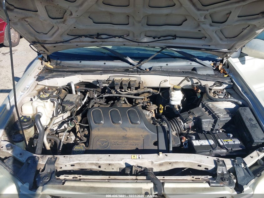 2005 Mazda Tribute S VIN: 4F2YZ04195KM43786 Lot: 43575681