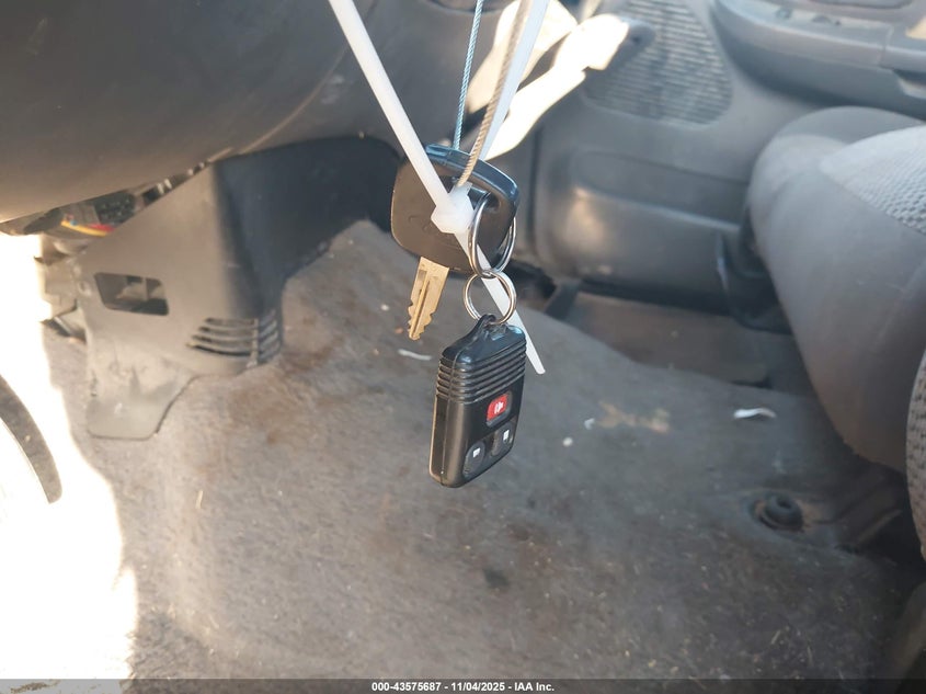 2002 Ford F-150 Lariat/Xlt VIN: 1FTRW07L62KA85729 Lot: 43575687