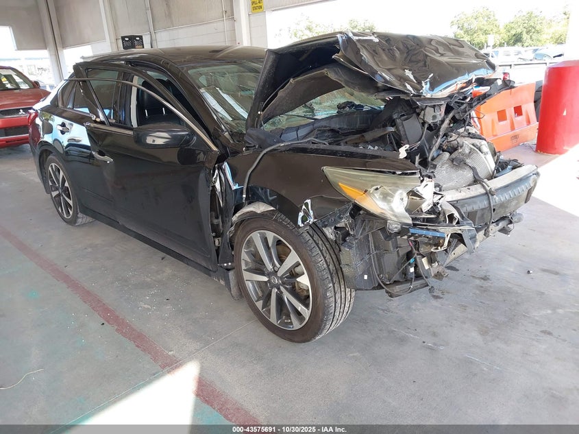 NISSAN ALTIMA 2.5 SR