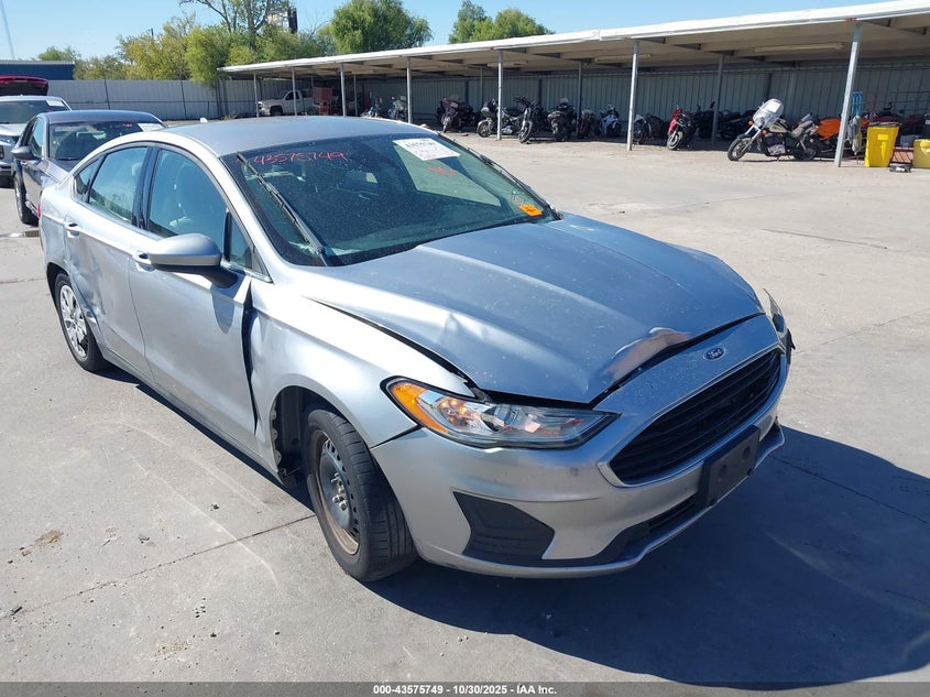 FORD FUSION S