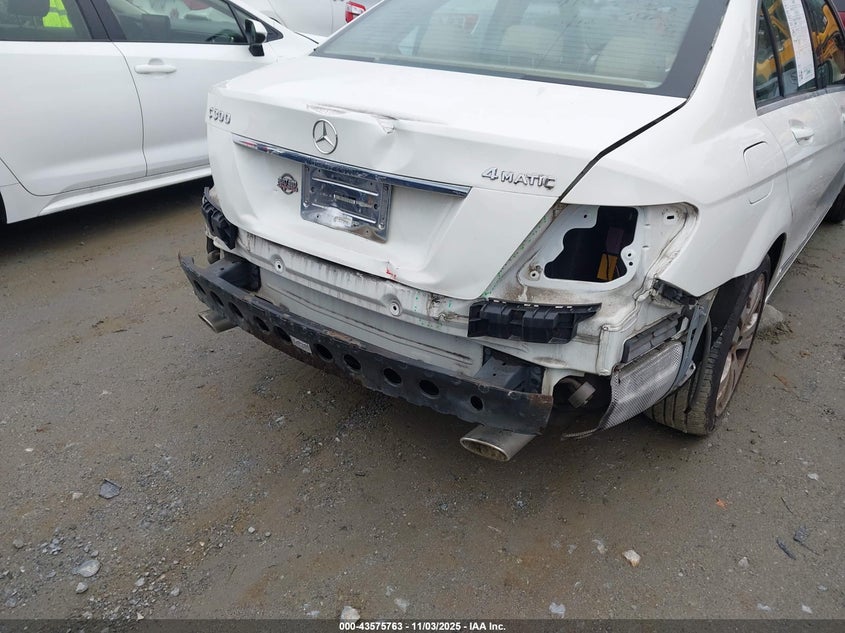 2008 Mercedes-Benz C 300 Luxury 4Matic/Sport 4Matic VIN: WDDGF81X88F145552 Lot: 43575763