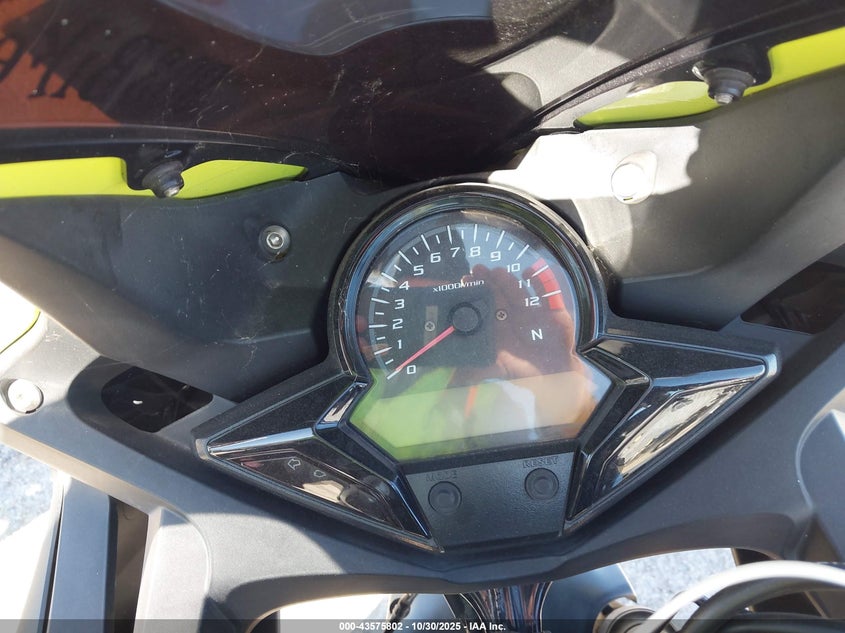 2016 Honda Cbr300 R VIN: MLHNC5107G5200408 Lot: 43575802