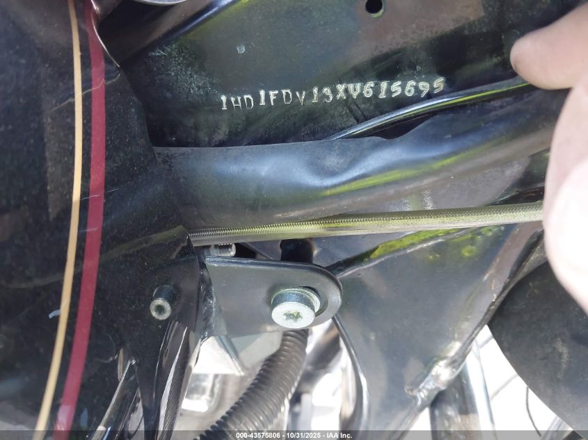 1999 Harley-Davidson Flhr VIN: 1HD1FDV13XY615695 Lot: 43575806