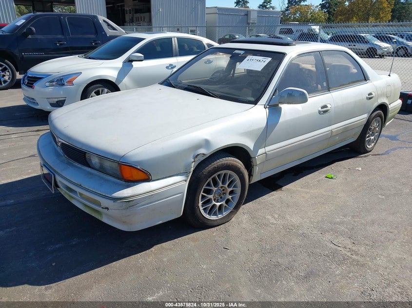 JA3AP47H2SY029053 1995 MITSUBISHI DIAMANTE photo no. 2